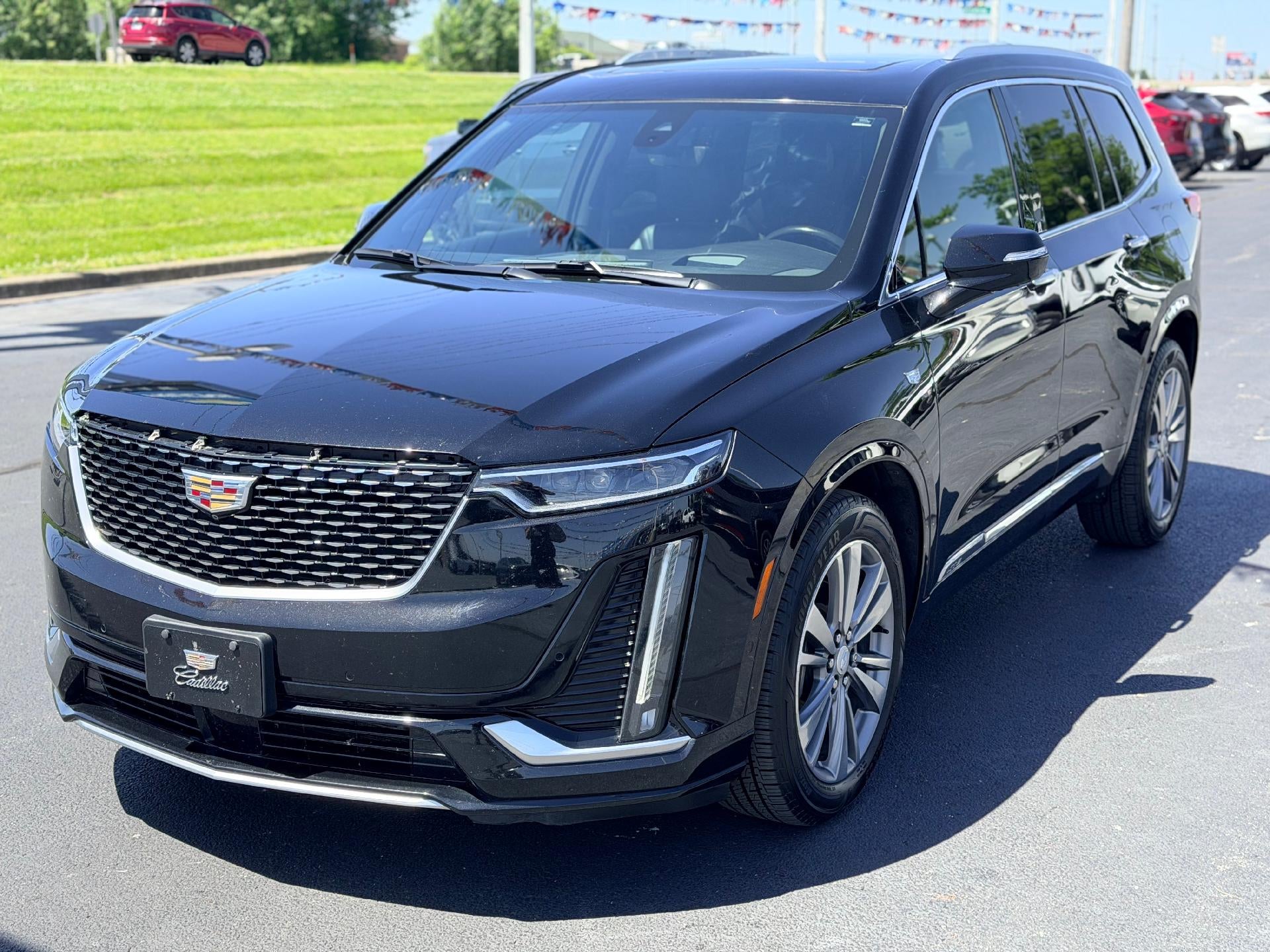 2020 Cadillac XT6 AWD Premium Luxury in Stellar Black Metallic — front three-quarter view